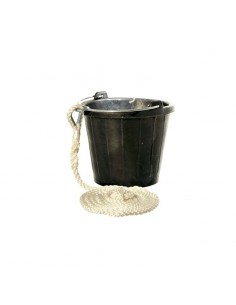 Rubberen Puts / Emmer - 8 Liter - Met 3 Meter Lijn - The Captain's Collection - Onderhoud - Y04765 - € 29,50